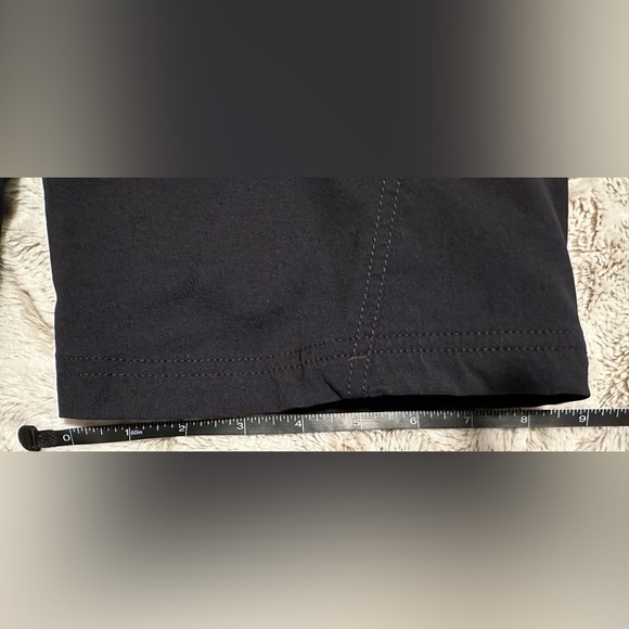 Athleta Black Women's Dipper Bermuda Shorts - Picture 6 of 16